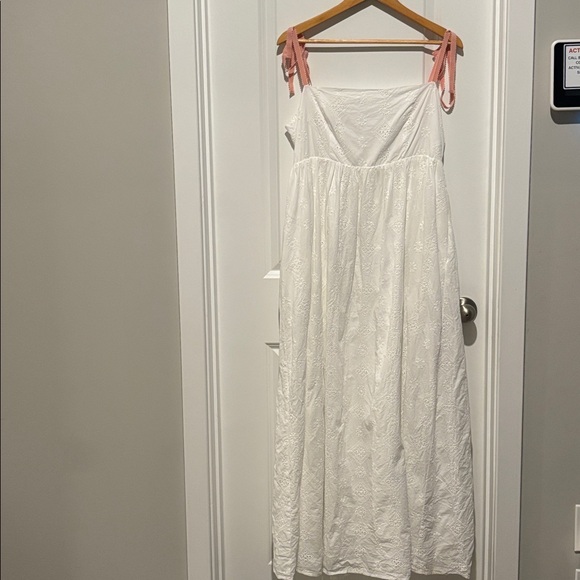 Petal & Pup Odessa Maxi Dress - Picture 7 of 10